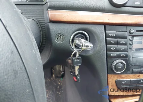 2003 Mercedes-Benz E 320 from USA, damaged, VIN WDBUF65JX3A107719